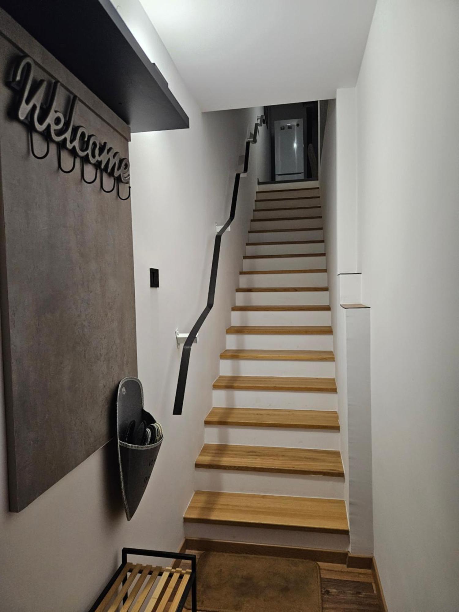 Toelgyes Apartmanhaz Сегед Екстериор снимка